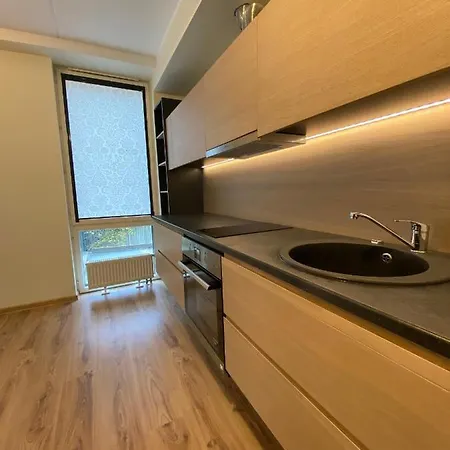 Apartment Fabulous Location *