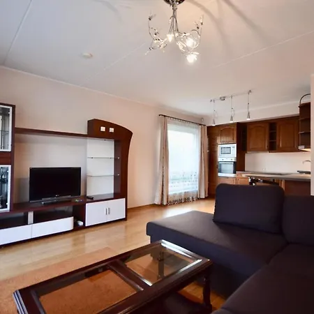 Fabulous Location Apartment *