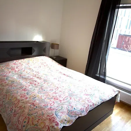 Apartment Fabulous Location *