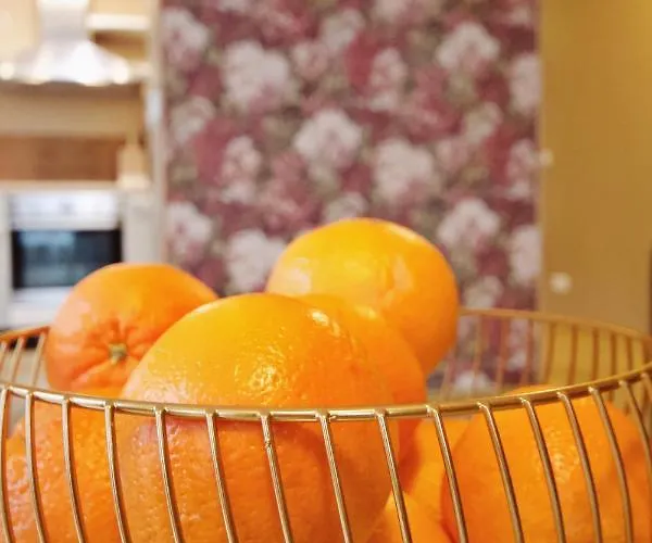 Fabulous Location דירה